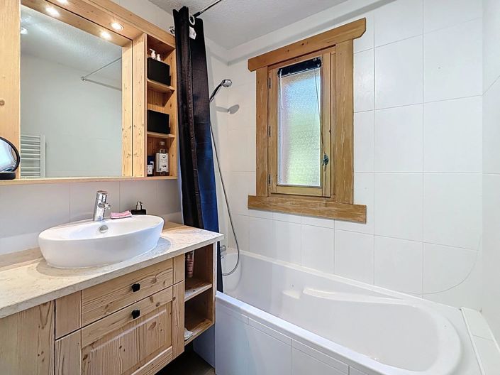 Image No.8-3 Bed Apartment for sale