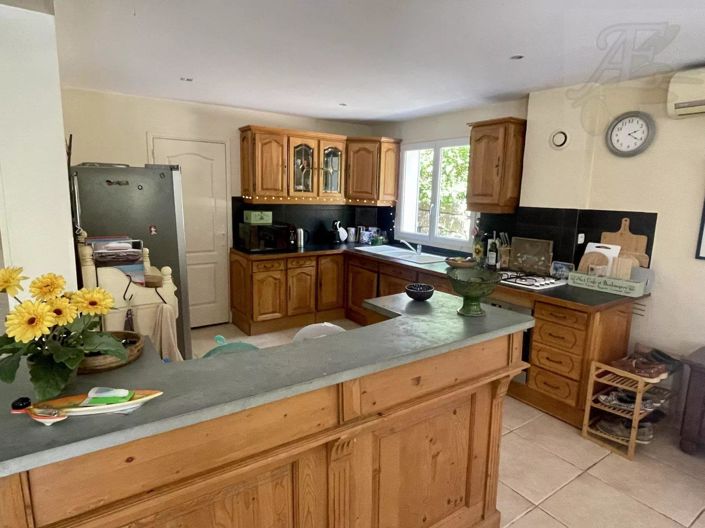 Image No.16-4 Bed House for sale