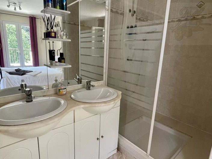 Image No.41-4 Bed House for sale