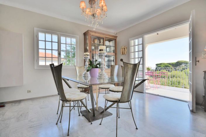 Image No.15-4 Bed House for sale