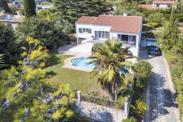 Image No.2-4 Bed House for sale