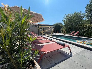 1 - Labeaume, House