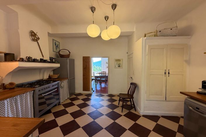 Image No.13-2 Bed Apartment for sale