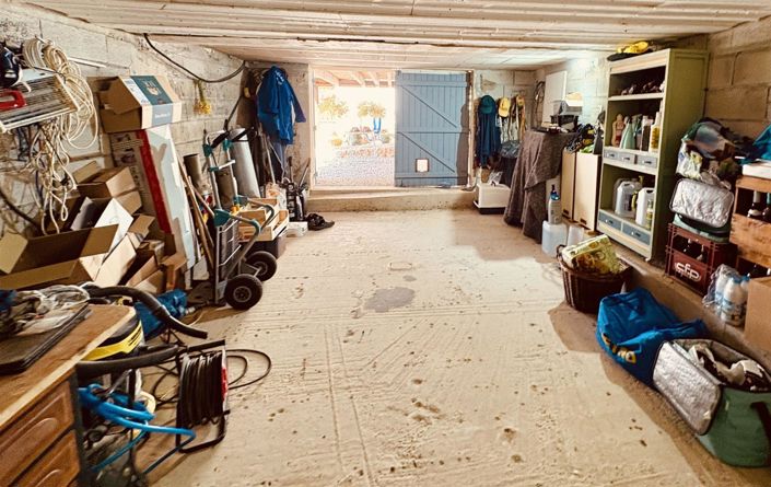 Image No.12-3 Bed House for sale