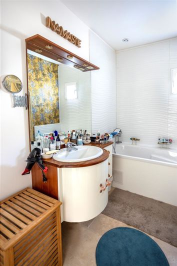 Image No.9-3 Bed House for sale