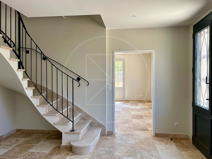 Image No.4-4 Bed House for sale