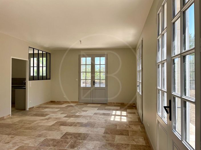 Image No.6-4 Bed House for sale