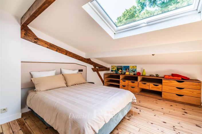 Image No.31-7 Bed House for sale