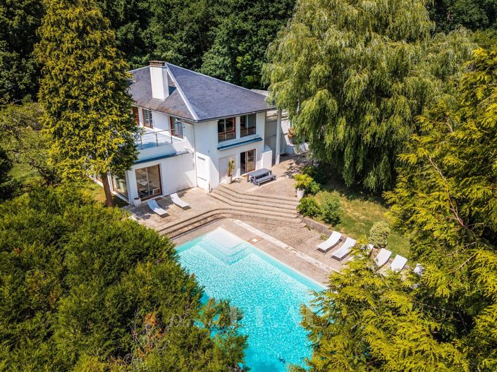 Image No.7-7 Bed House for sale