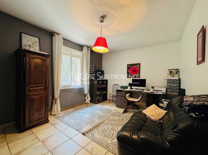 Image No.12-3 Bed House for sale