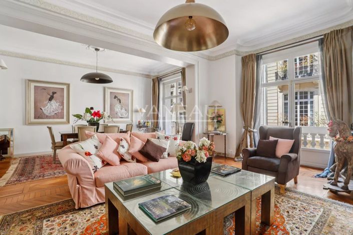 Image No.1-4 Bed Apartment for sale