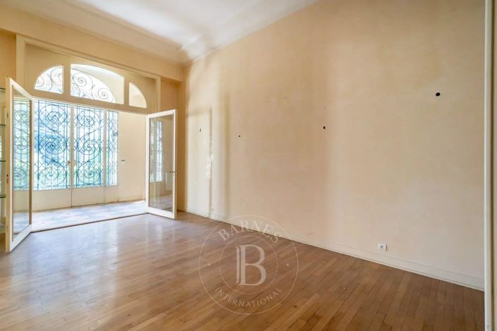 Image No.3-5 Bed Apartment for sale