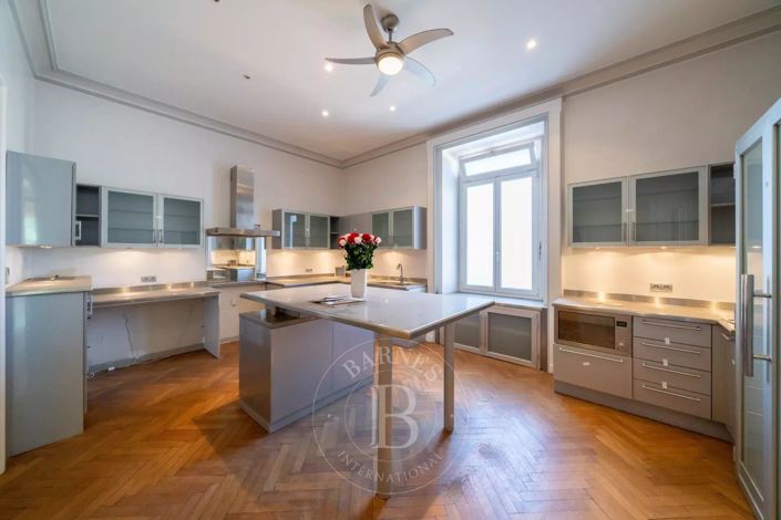 Image No.5-5 Bed Apartment for sale