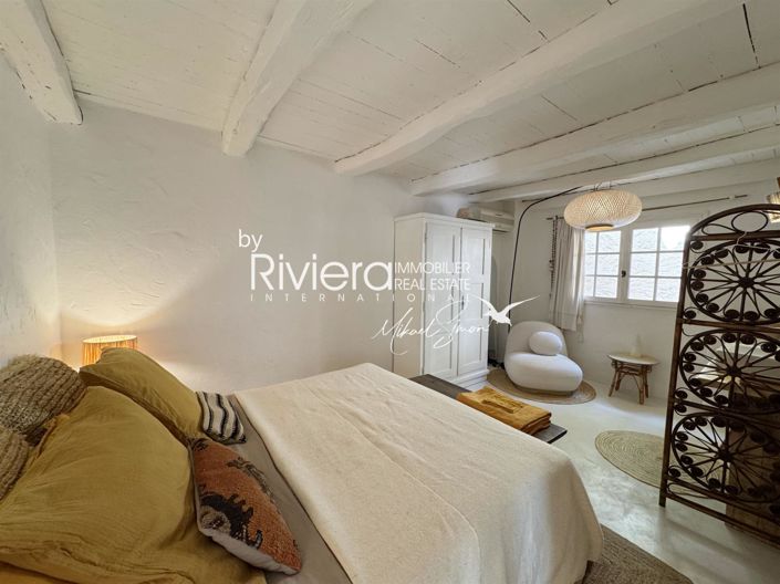 Image No.18-5 Bed House for sale