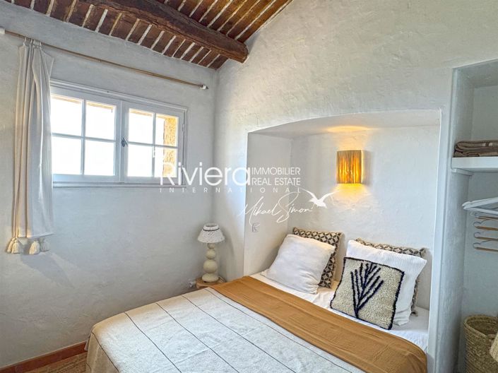 Image No.21-5 Bed House for sale