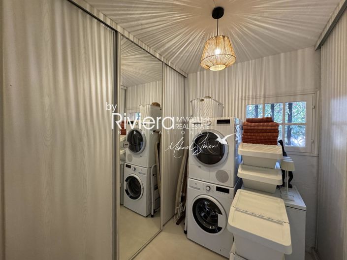 Image No.24-5 Bed House for sale