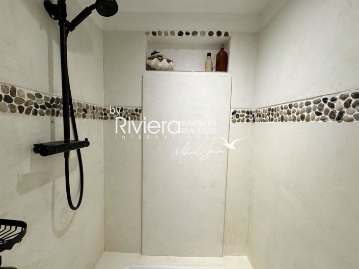 Image No.28-5 Bed House for sale