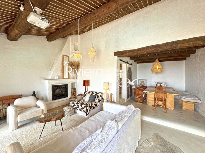 Image No.9-5 Bed House for sale