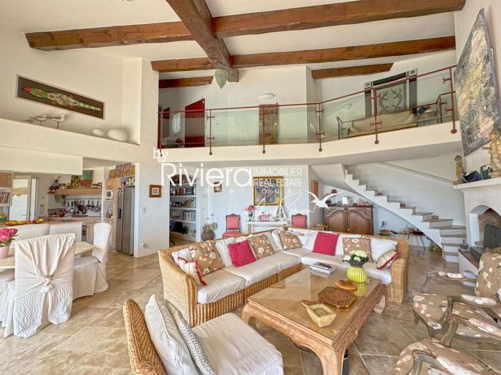 Image No.11-6 Bed House for sale