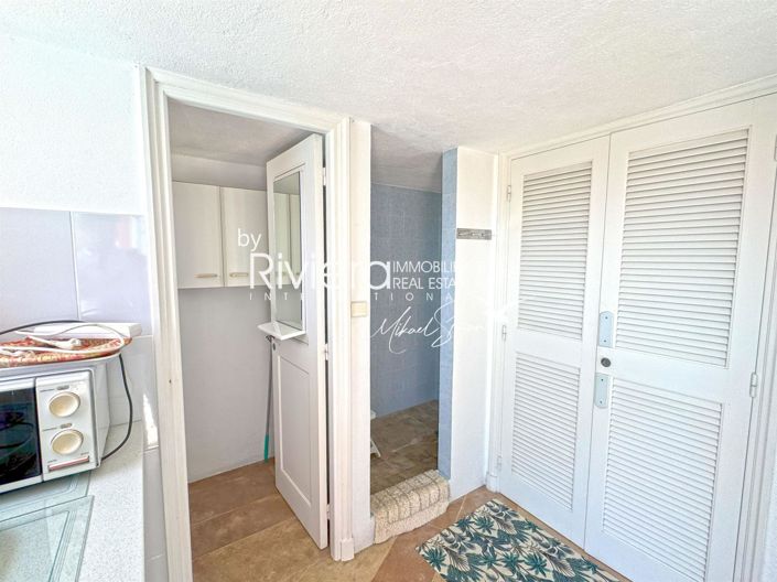 Image No.32-6 Bed House for sale