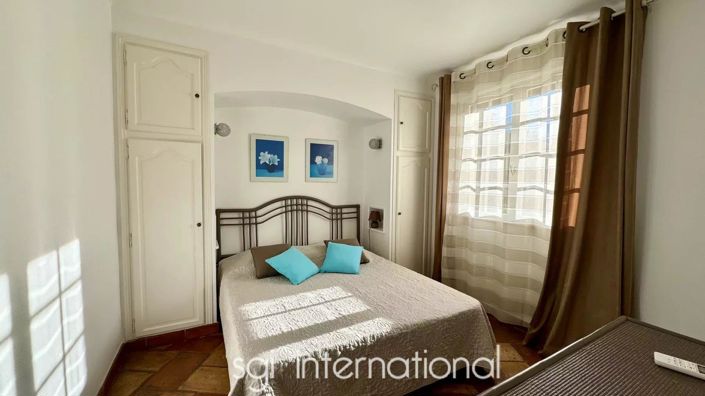 Image No.12-4 Bed House for sale