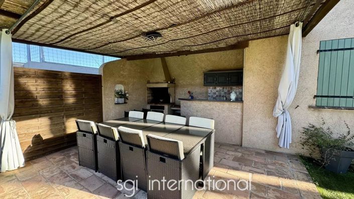 Image No.13-4 Bed House for sale