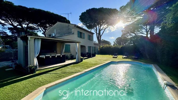 Image No.2-4 Bed House for sale