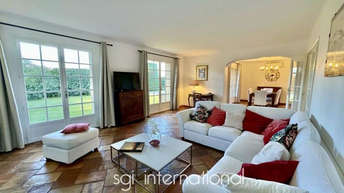 Image No.4-4 Bed House for sale