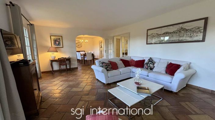 Image No.5-4 Bed House for sale