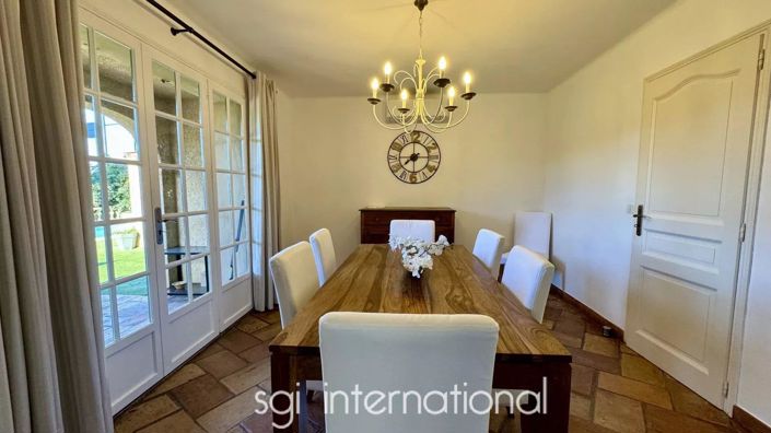 Image No.6-4 Bed House for sale