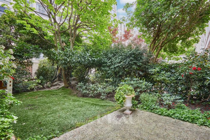 Image No.10-5 Bed Apartment for sale