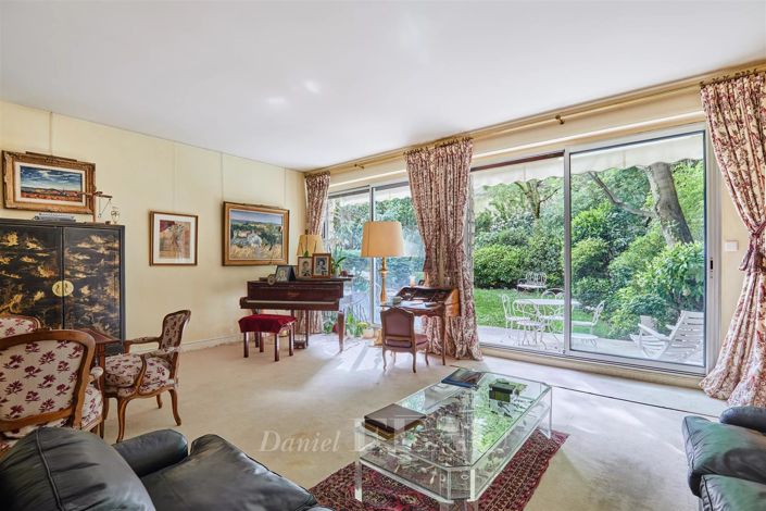 Image No.6-5 Bed Apartment for sale