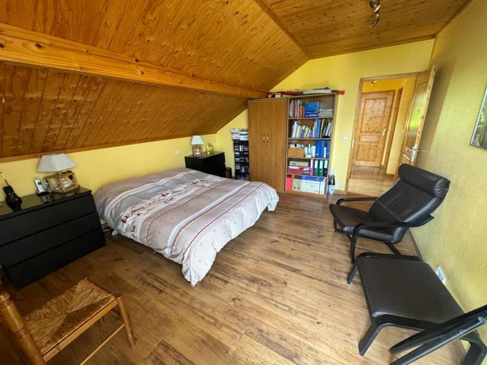 Image No.11-4 Bed House for sale