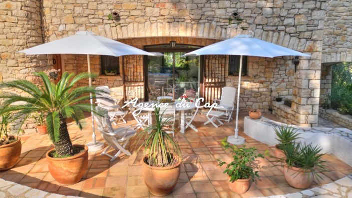 Image No.15-4 Bed House for sale