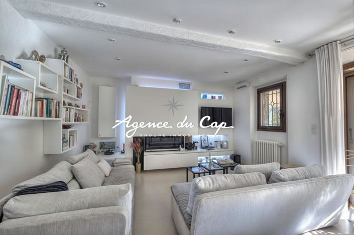 Image No.9-4 Bed House for sale