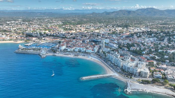 Image No.1-4 Bed House for sale