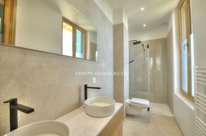 Image No.11-4 Bed House for sale