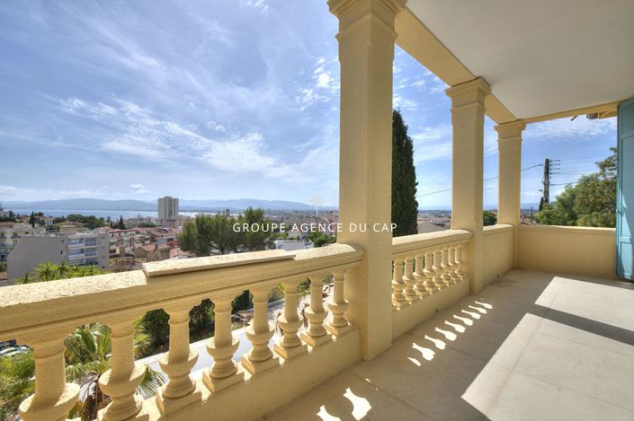 Image No.9-4 Bed House for sale