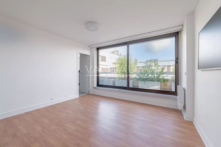 Image No.11-1 Bed Apartment for sale