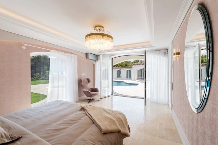 Image No.12-5 Bed House for sale