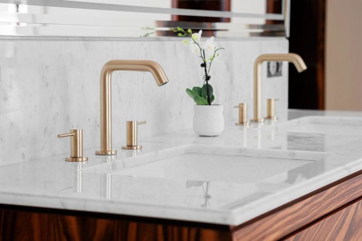 Image No.8-5 Bed House for sale