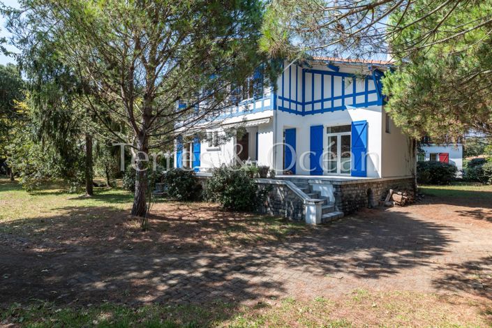 Image No.11-5 Bed House for sale