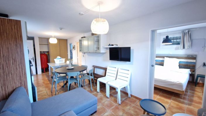 Image No.20-6 Bed House for sale