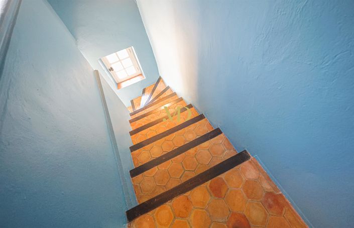 Image No.70-7 Bed House for sale