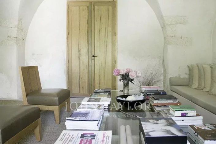 Image No.20-7 Bed House for sale