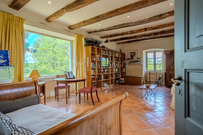 Image No.24-House for sale