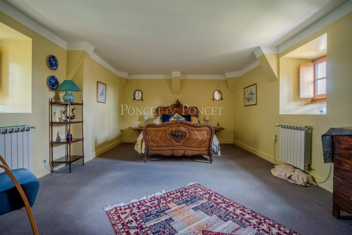 Image No.28-House for sale