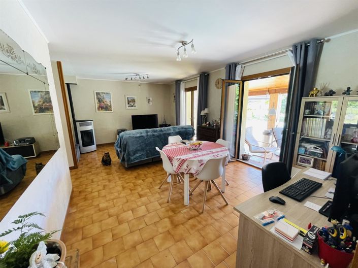 Image No.4-3 Bed House for sale