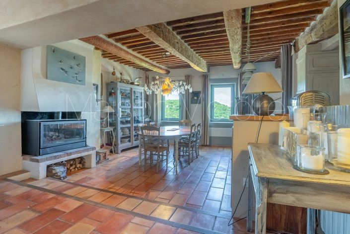 Image No.6-3 Bed House for sale