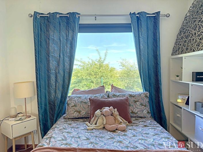 Image No.16-3 Bed Property for sale